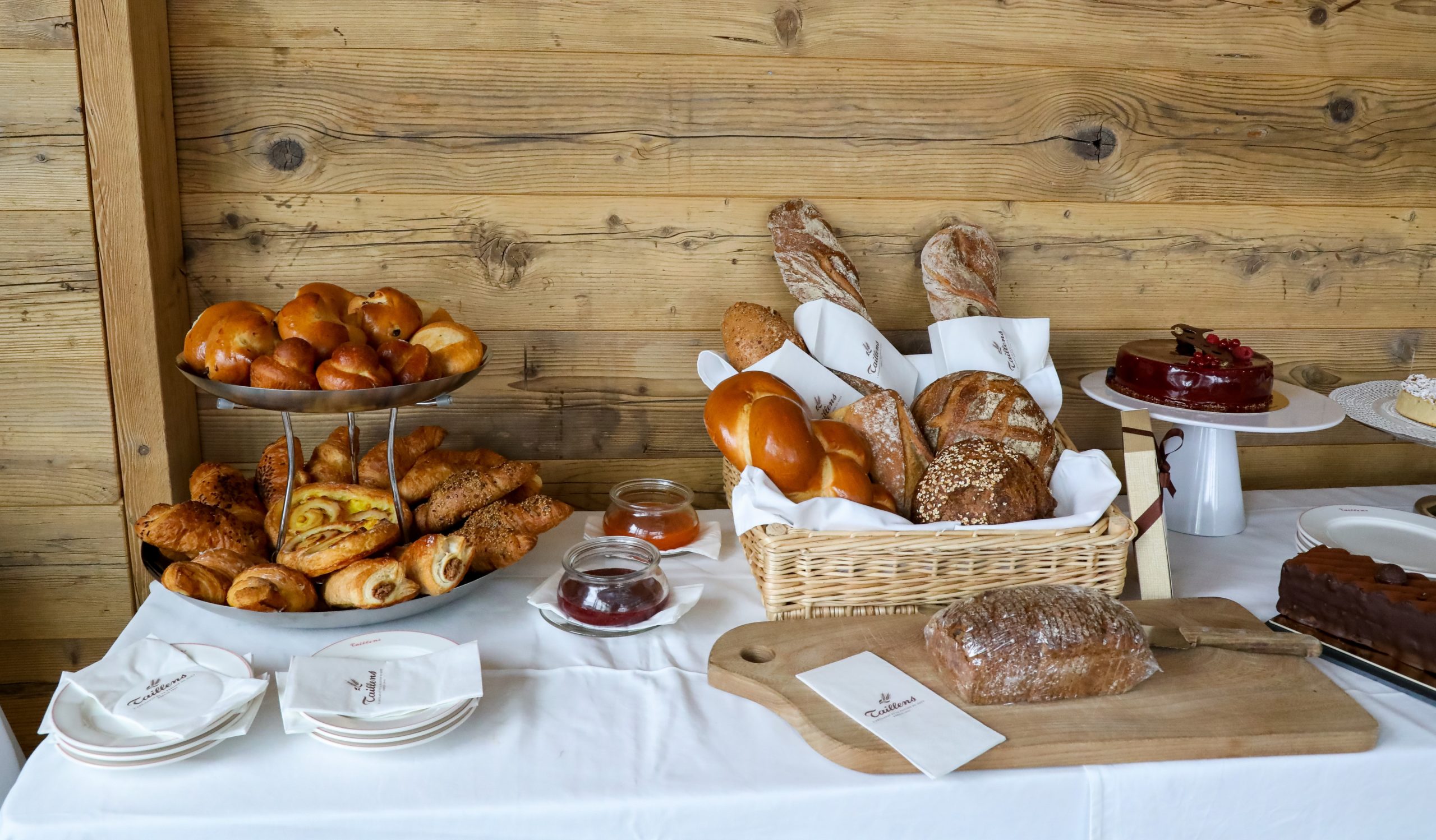 Buffet petit déjeuner Nos prestations Taillens